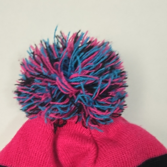 New Era Pink and Blue Yankees Pom-Pom Hat - Picture 5 of 5